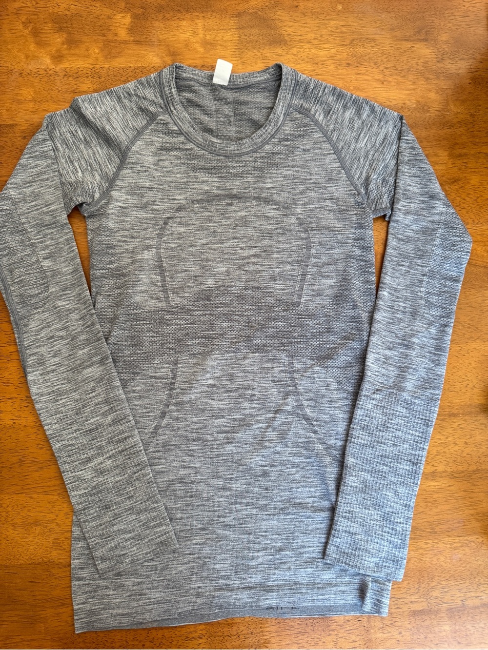 Lululemon Swiftly Tech Long Sleeve Shirt Size 4 Gray Running Athletic Top